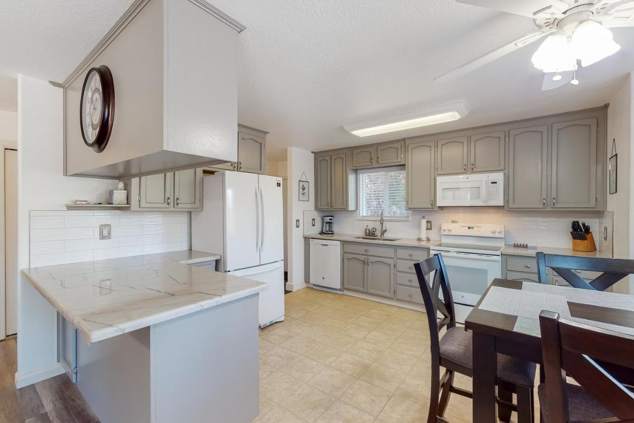 Holiday Chalet Groveland Bagian luar foto
