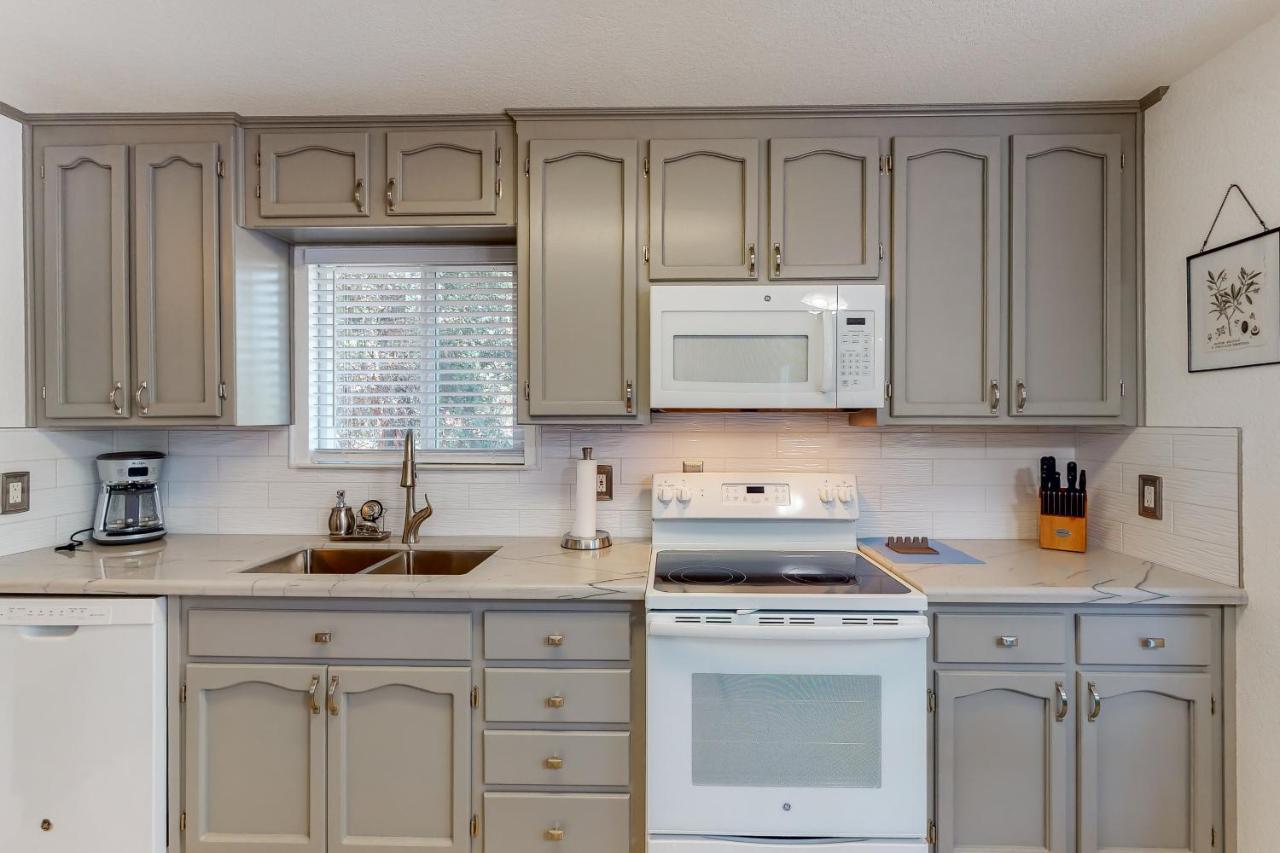 Holiday Chalet Groveland Bagian luar foto